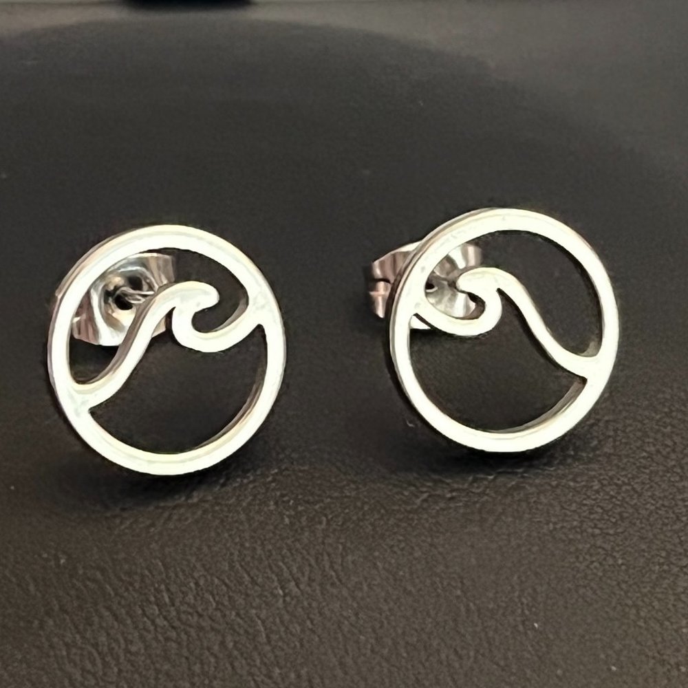 Silver Wave Stud Earrings | Surf Jewelry | Ocean Jewelry | Summer Beach Jewelry